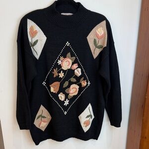 VTG Spice of Life Black Floral Embroidered Mock Turtleneck Sweater w/Pearls, M